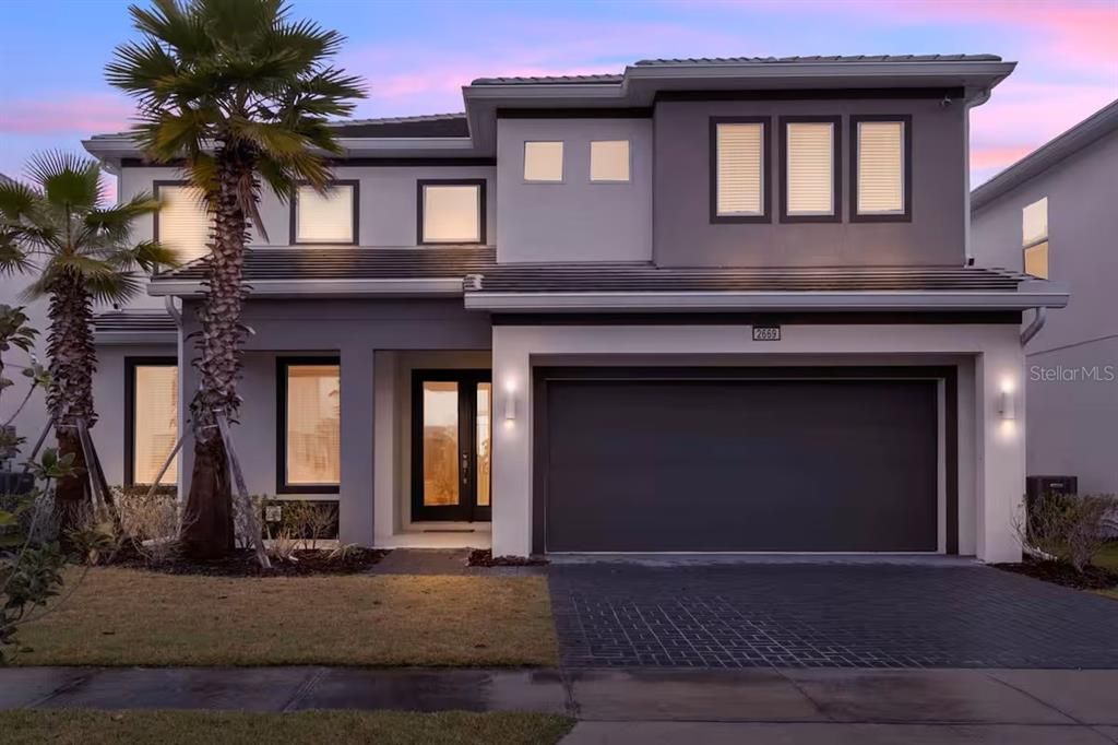 待售: $650,000 (5 贝兹, 5 浴室, 3067 平方英尺)