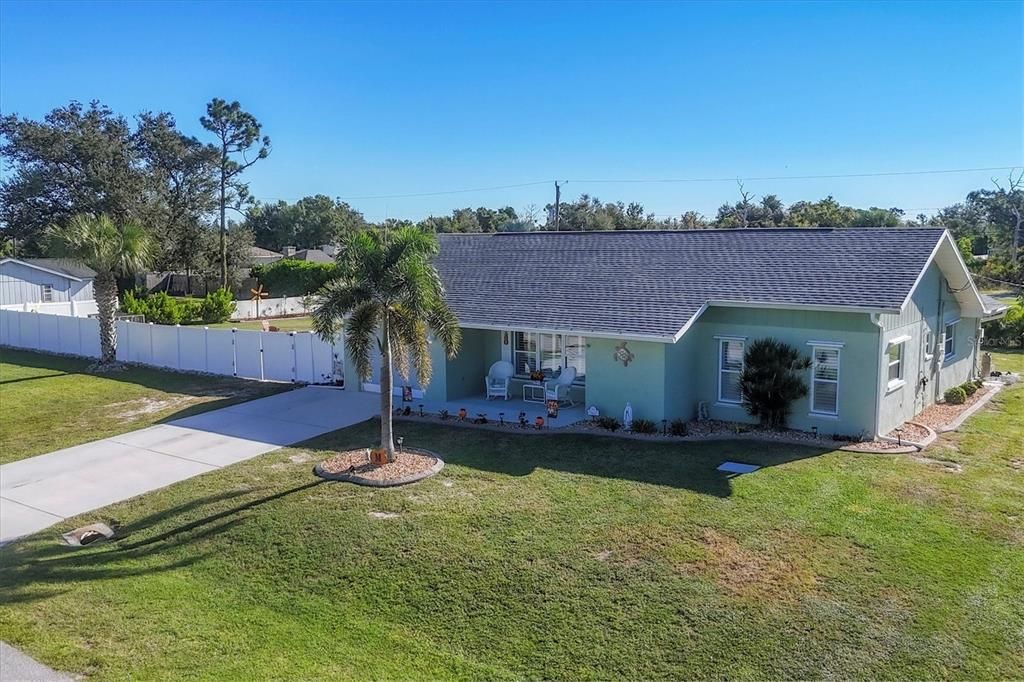 На продажу: $370,000 (2 спален, 2 ванн, 1462 Квадратных фут)