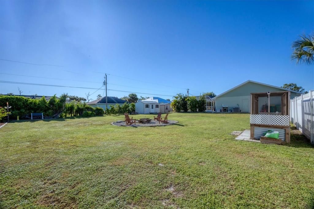 На продажу: $370,000 (2 спален, 2 ванн, 1462 Квадратных фут)