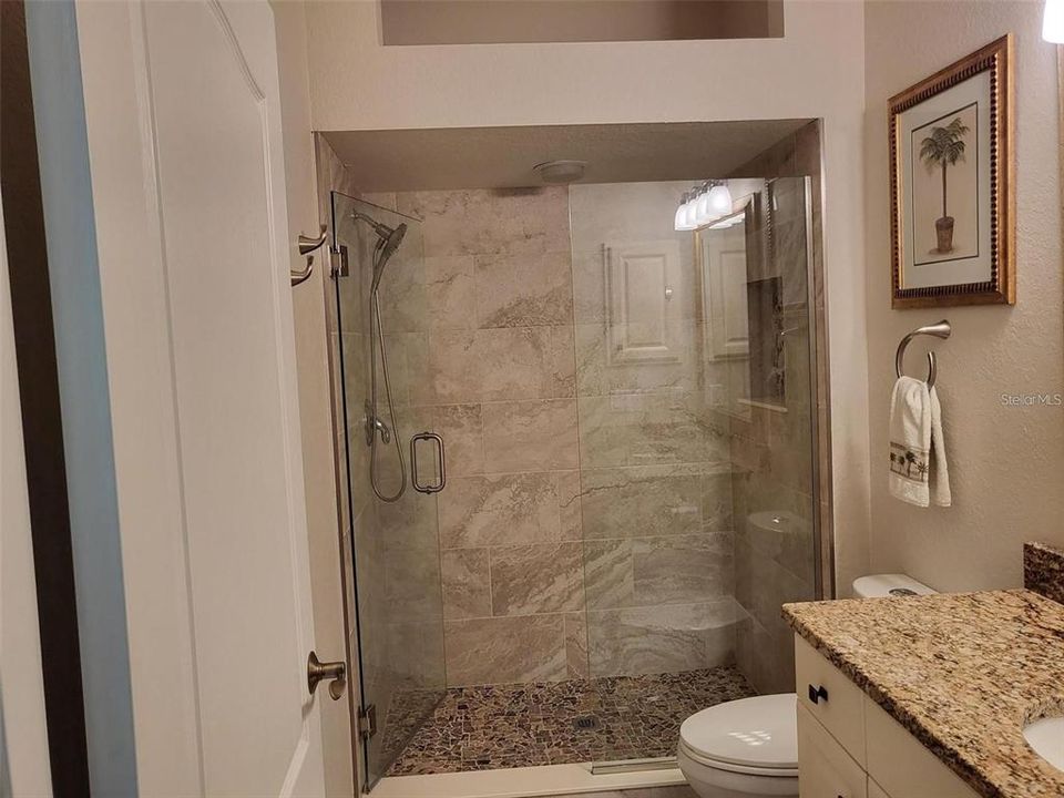 Active With Contract: $369,500 (2 beds, 2 baths, 1400 Square Feet)