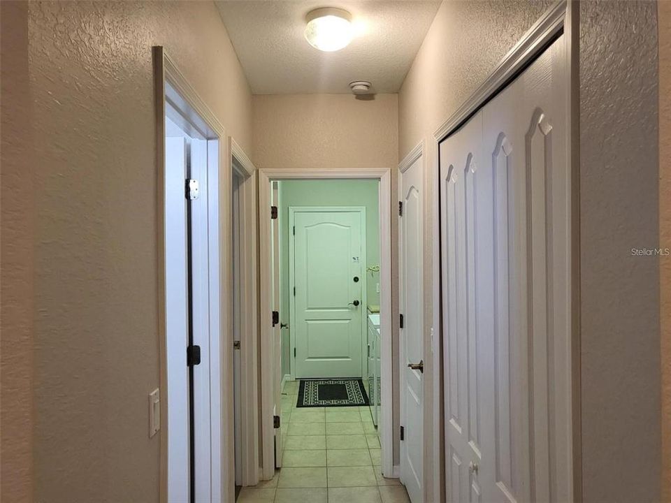 Active With Contract: $369,500 (2 beds, 2 baths, 1400 Square Feet)