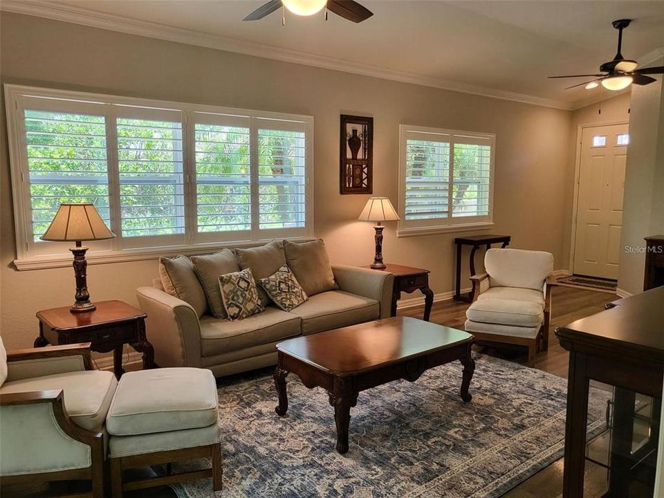 Active With Contract: $369,500 (2 beds, 2 baths, 1400 Square Feet)