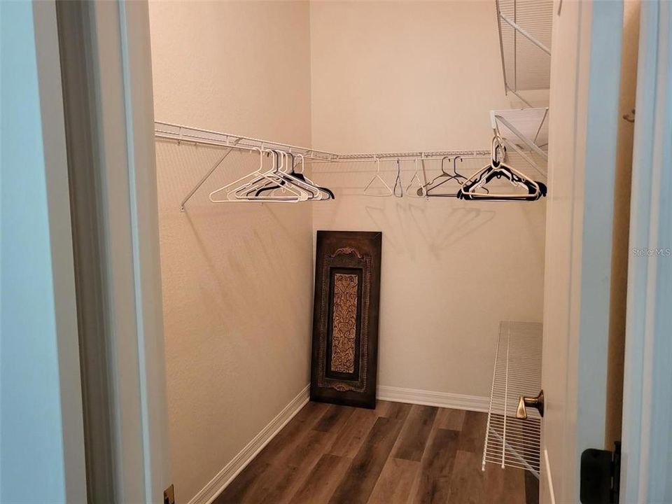 Active With Contract: $369,500 (2 beds, 2 baths, 1400 Square Feet)