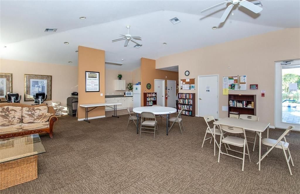 Active With Contract: $369,500 (2 beds, 2 baths, 1400 Square Feet)