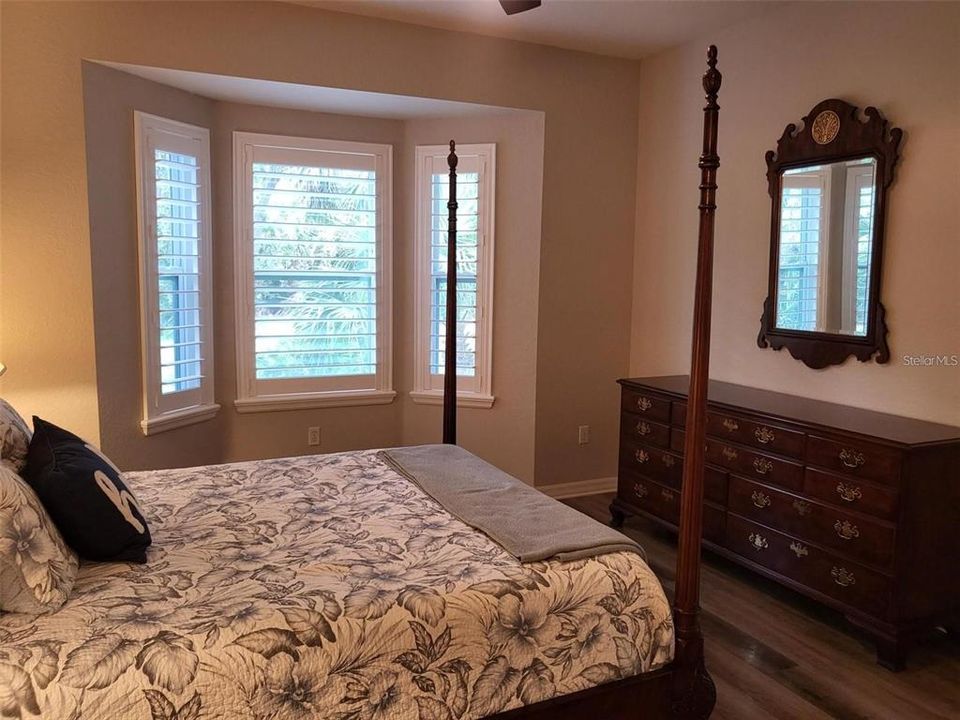 Active With Contract: $369,500 (2 beds, 2 baths, 1400 Square Feet)