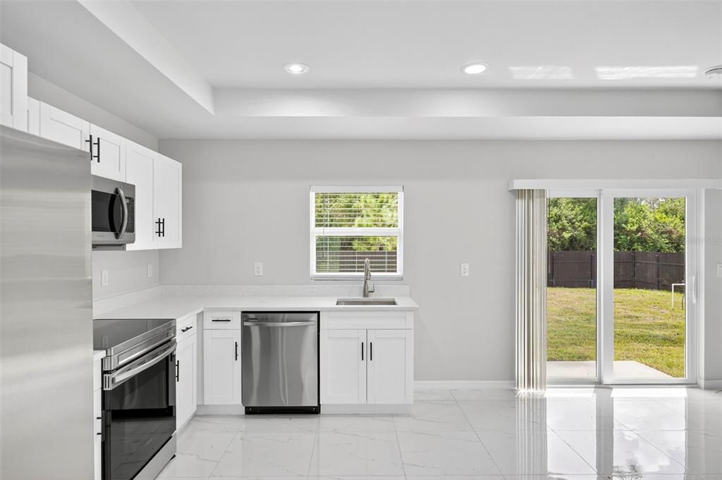 For Sale: $268,998 (3 beds, 2 baths, 1222 Square Feet)