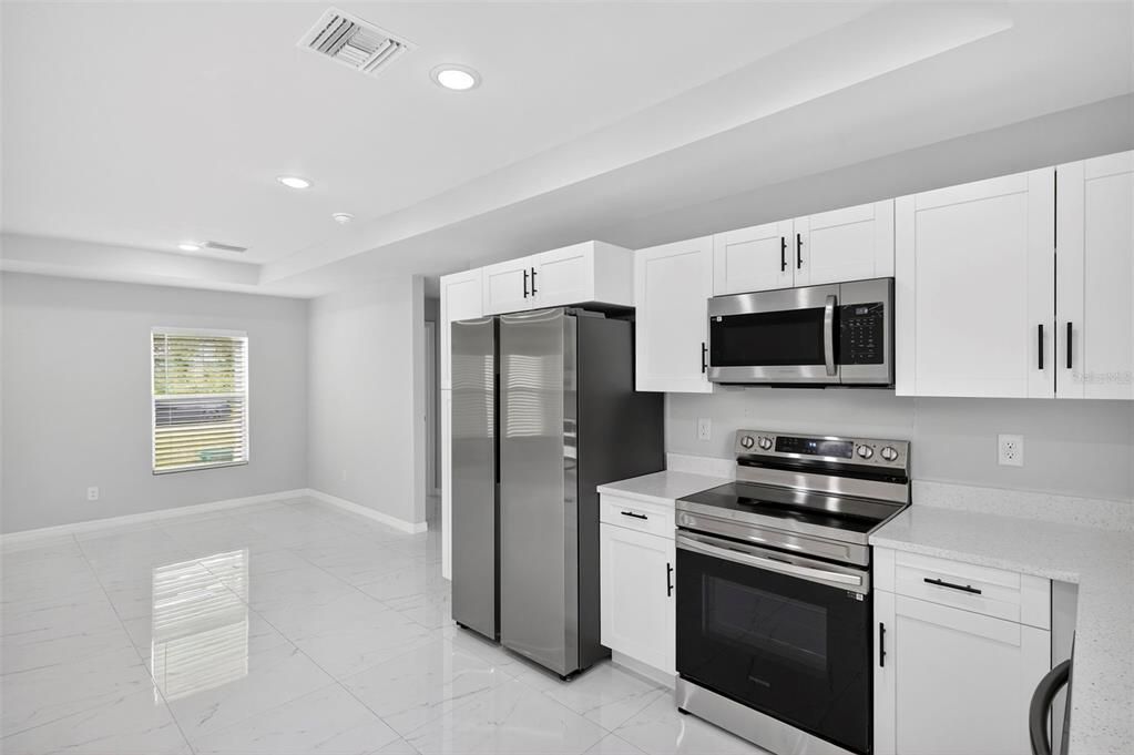 For Sale: $268,998 (3 beds, 2 baths, 1222 Square Feet)