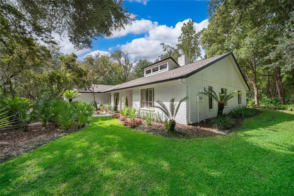 На продажу: $739,000 (4 спален, 2 ванн, 2500 Квадратных фут)