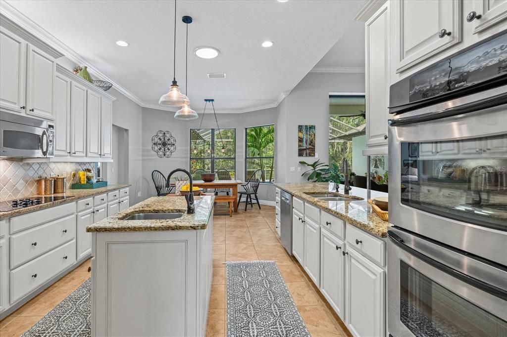 For Sale: $925,000 (3 beds, 3 baths, 3235 Square Feet)