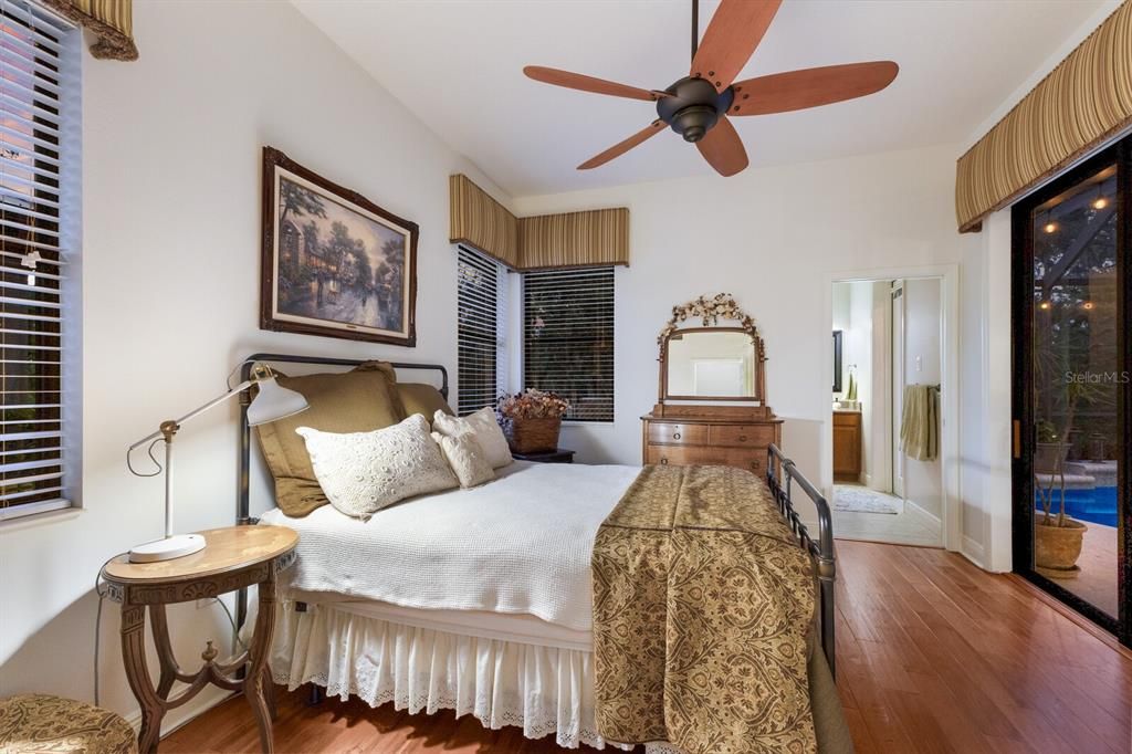 For Sale: $925,000 (3 beds, 3 baths, 3235 Square Feet)