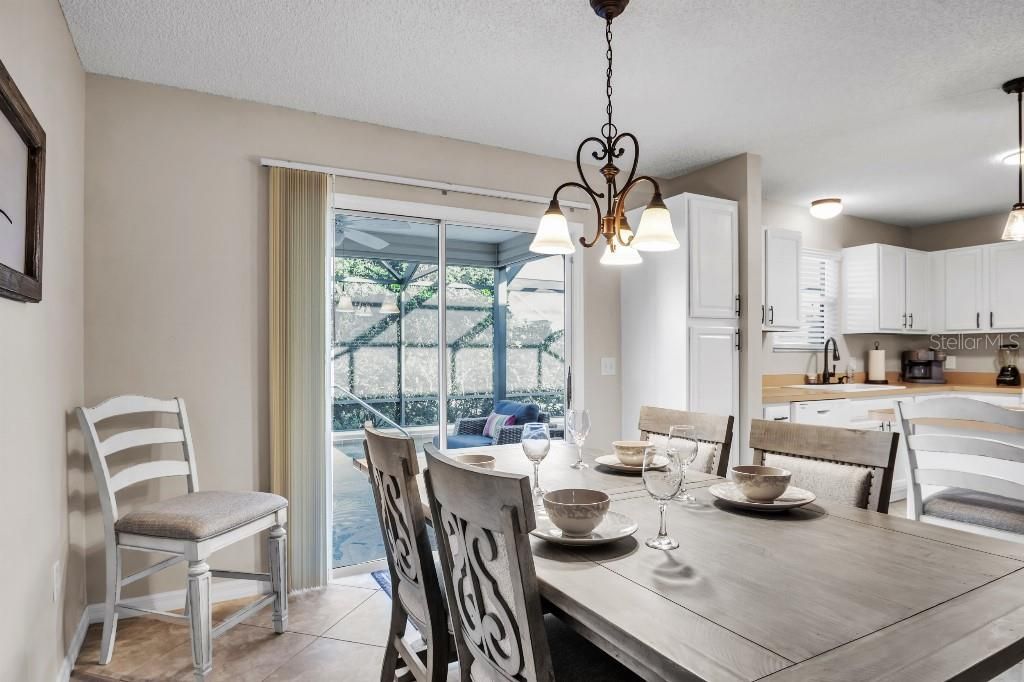 Active With Contract: $415,000 (3 beds, 2 baths, 1392 Square Feet)