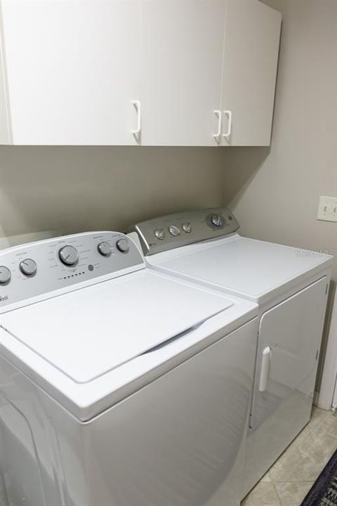 Active With Contract: $415,000 (3 beds, 2 baths, 1392 Square Feet)