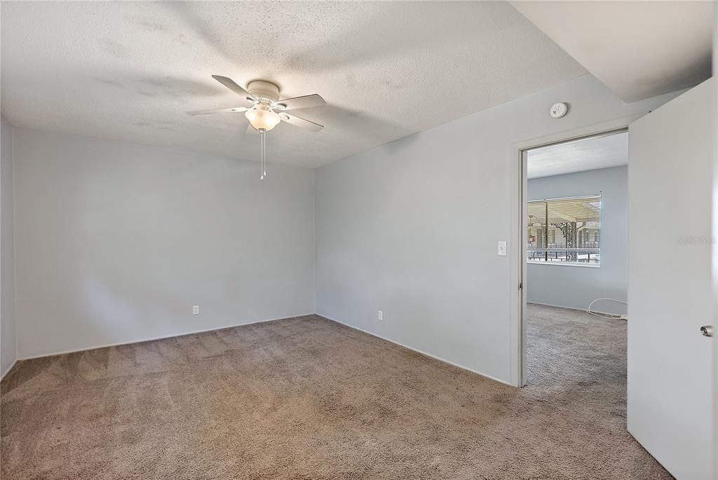 На продажу: $139,700 (1 спален, 1 ванн, 575 Квадратных фут)