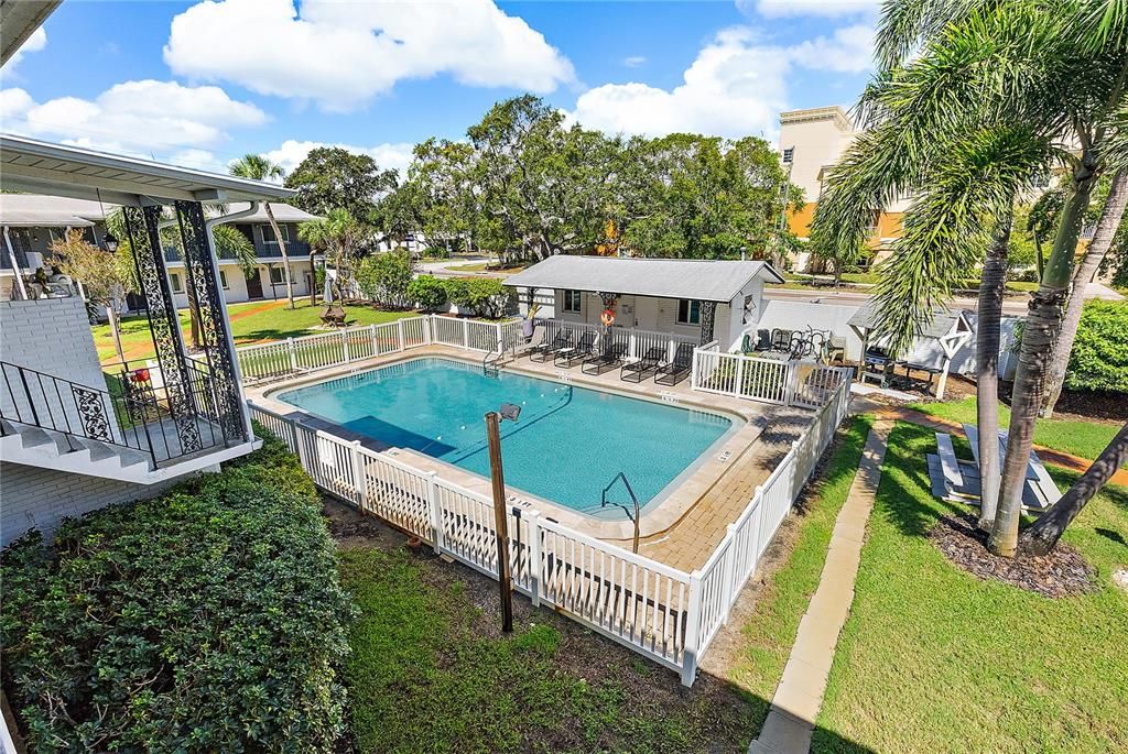 На продажу: $139,700 (1 спален, 1 ванн, 575 Квадратных фут)