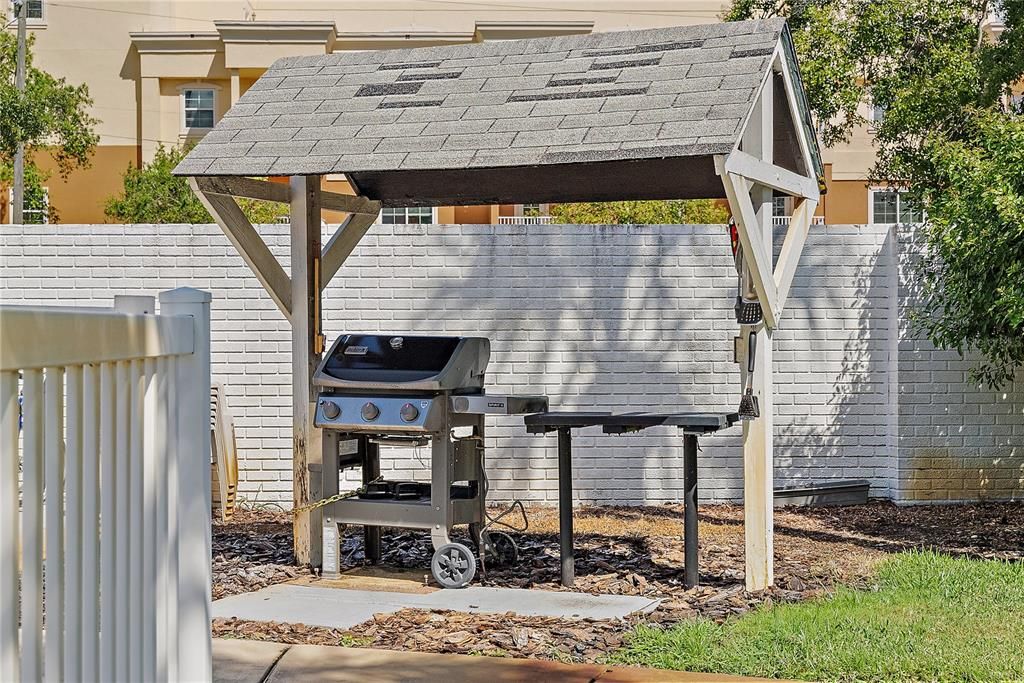 На продажу: $139,700 (1 спален, 1 ванн, 575 Квадратных фут)