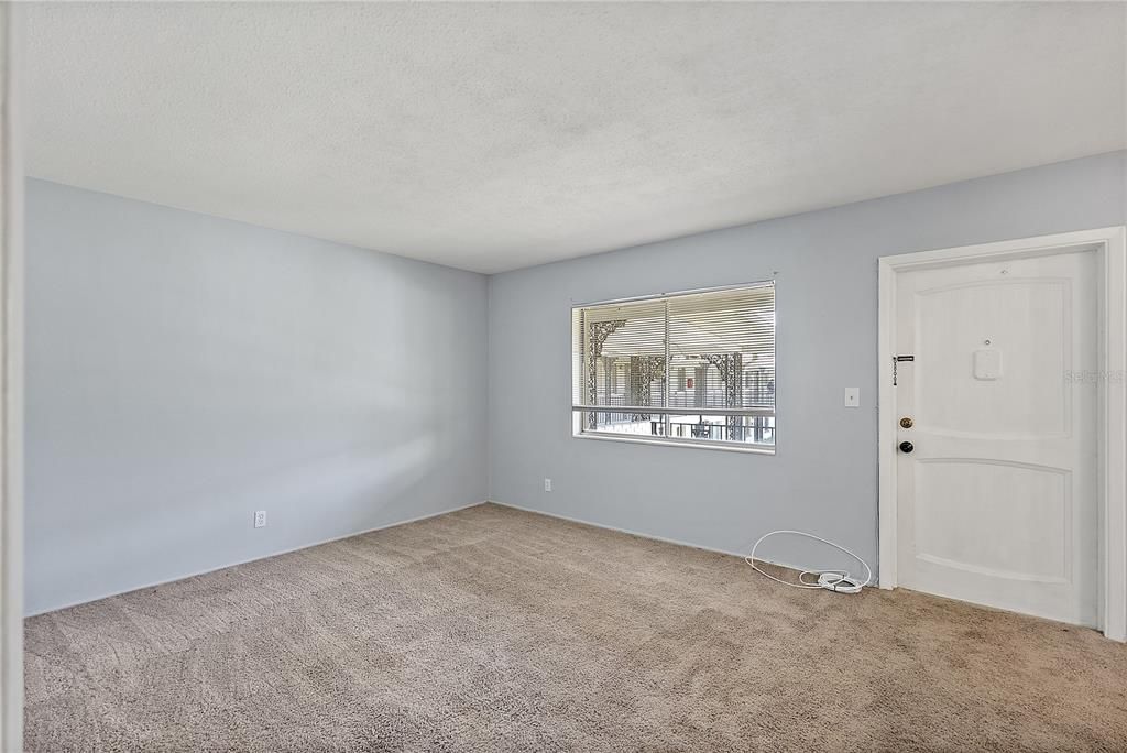 На продажу: $139,700 (1 спален, 1 ванн, 575 Квадратных фут)