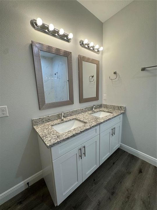 В аренду: $1,885 (4 спален, 2 ванн, 1606 Квадратных фут)