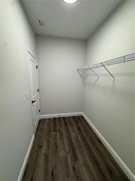 В аренду: $1,885 (4 спален, 2 ванн, 1606 Квадратных фут)