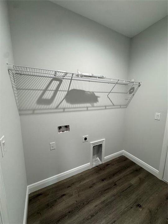 В аренду: $1,885 (4 спален, 2 ванн, 1606 Квадратных фут)