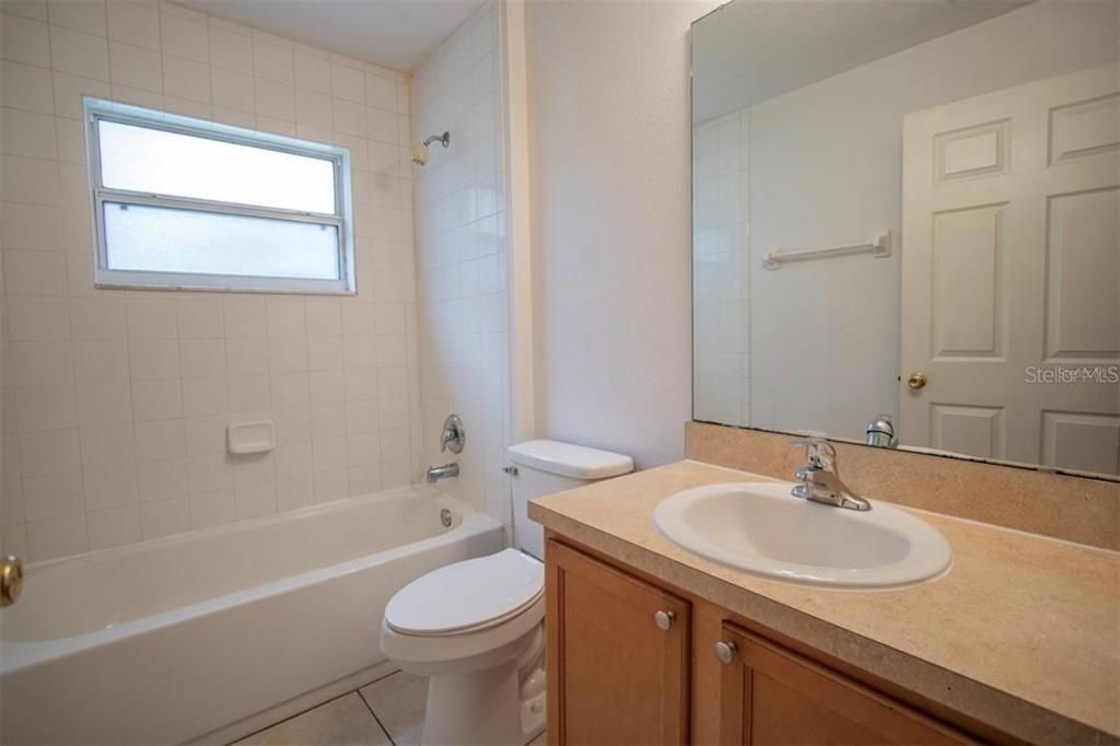 En Renta: $1,995 (3 camas, 2 baños, 1259 Pies cuadrados)