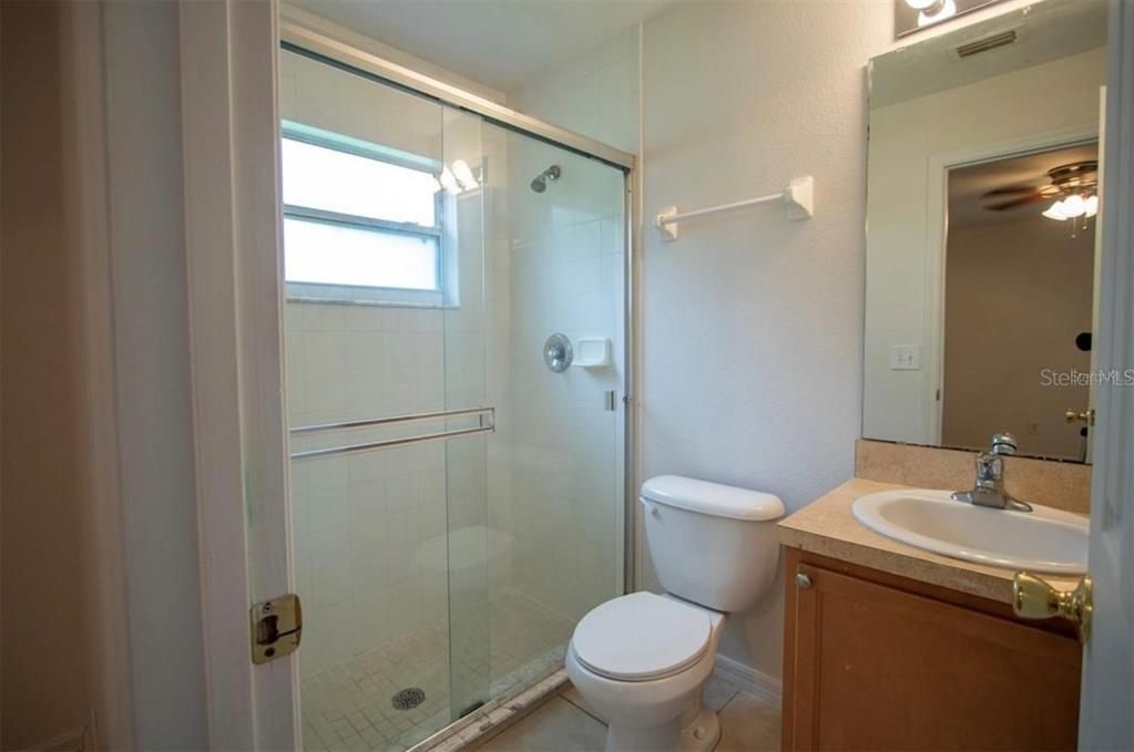 En Renta: $1,995 (3 camas, 2 baños, 1259 Pies cuadrados)