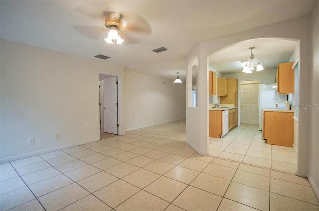 En Renta: $1,995 (3 camas, 2 baños, 1259 Pies cuadrados)