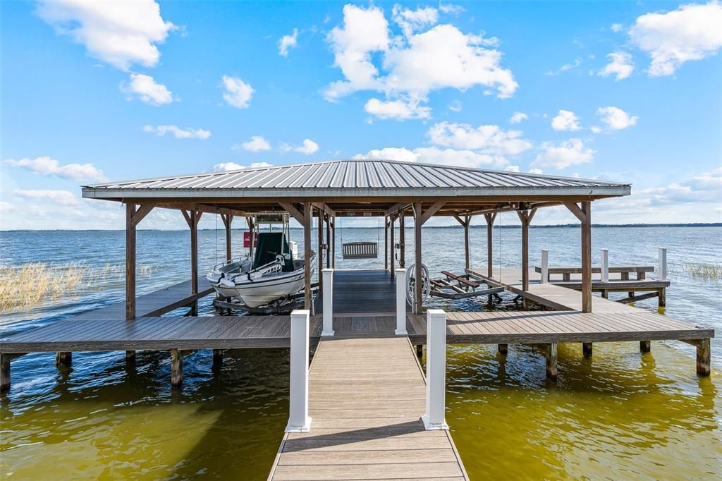 待售: $3,999,900 (6 贝兹, 7 浴室, 8596 平方英尺)