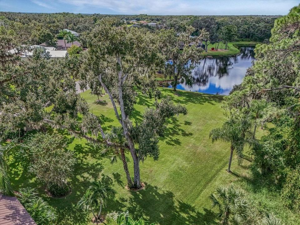 待售: $285,000 (0.53 acres)