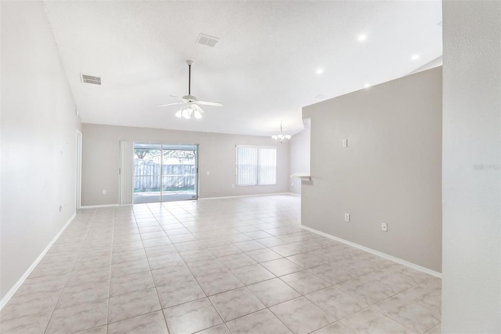 В аренду: $2,250 (3 спален, 2 ванн, 1505 Квадратных фут)