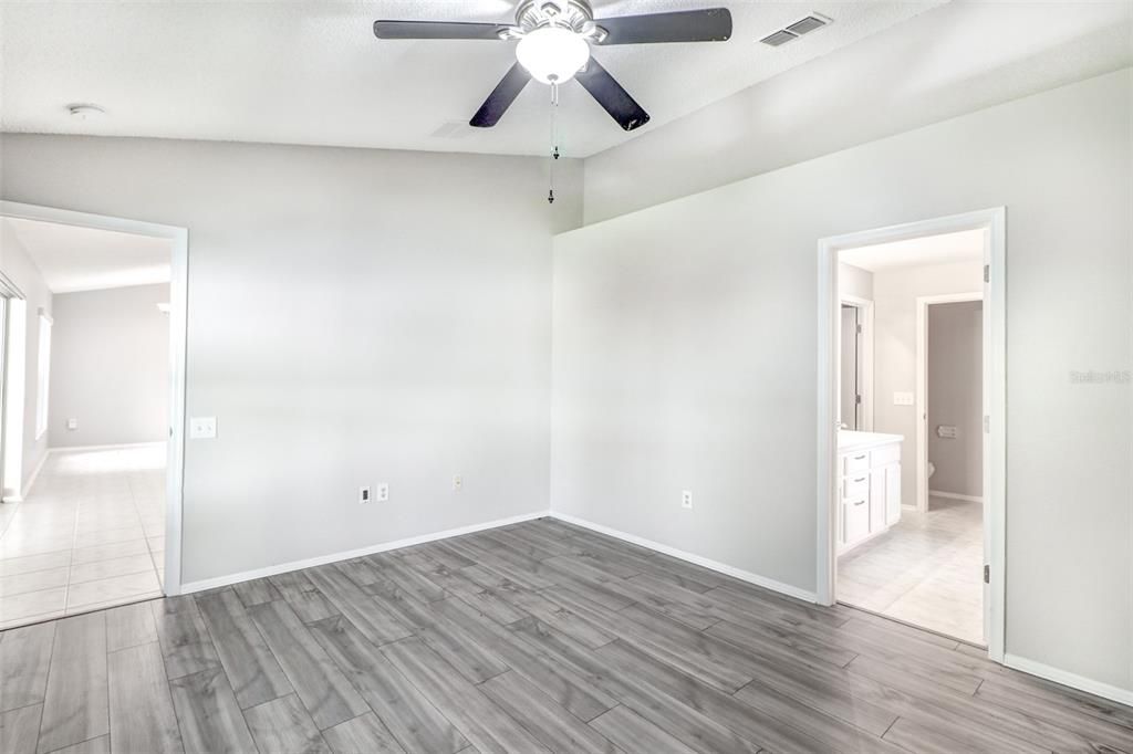 В аренду: $2,250 (3 спален, 2 ванн, 1505 Квадратных фут)