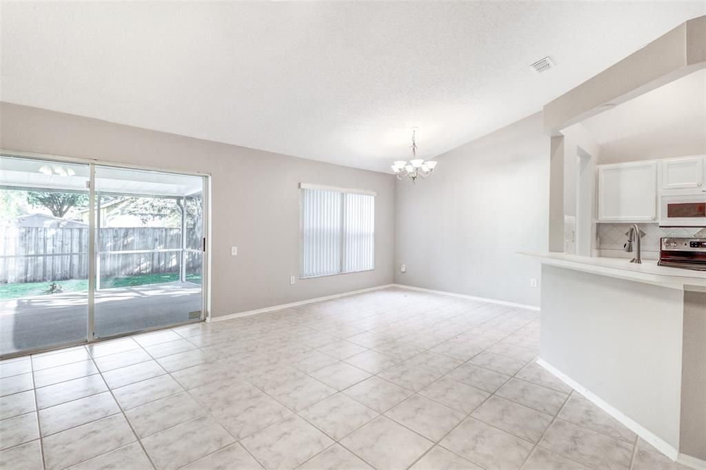 В аренду: $2,250 (3 спален, 2 ванн, 1505 Квадратных фут)