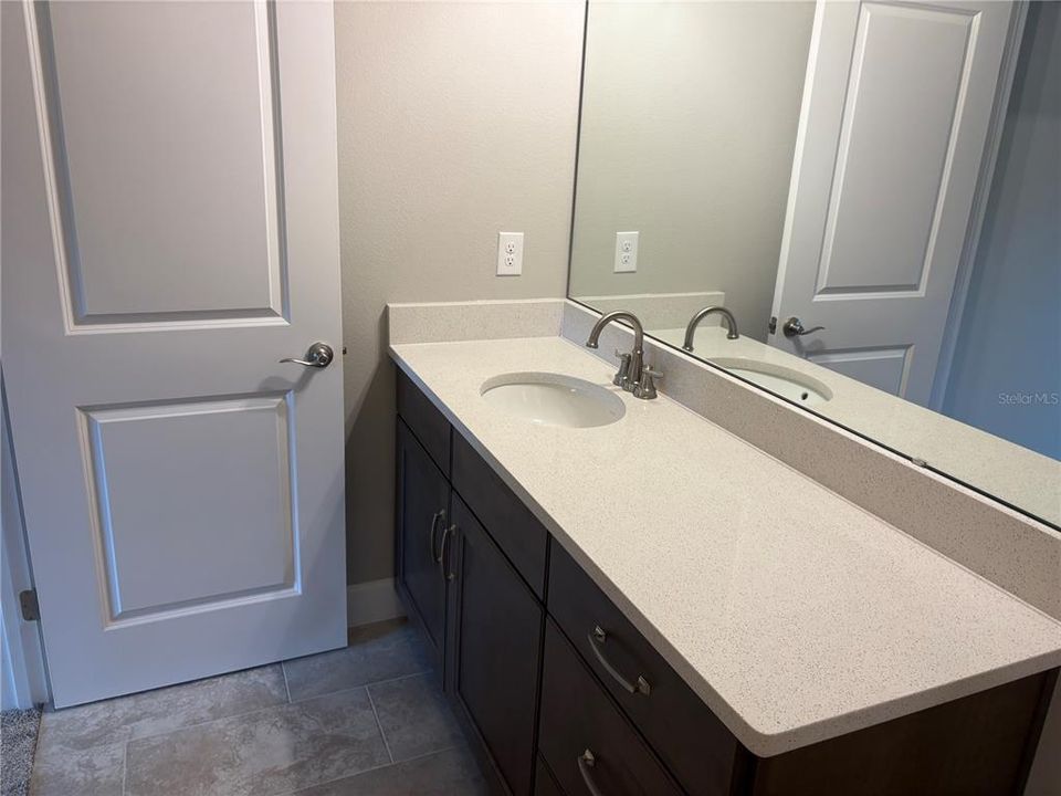 En Venta: $414,900 (3 camas, 3 baños, 2097 Pies cuadrados)