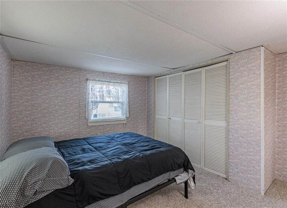 For Sale: $114,500 (2 beds, 2 baths, 960 Square Feet)