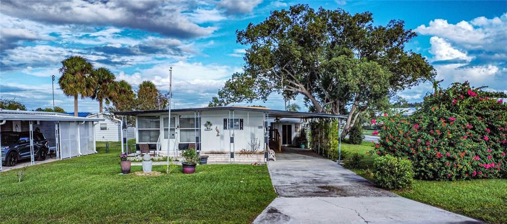 For Sale: $114,500 (2 beds, 2 baths, 960 Square Feet)