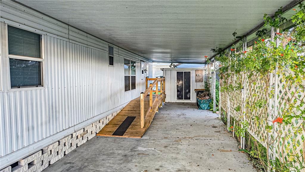 For Sale: $114,500 (2 beds, 2 baths, 960 Square Feet)