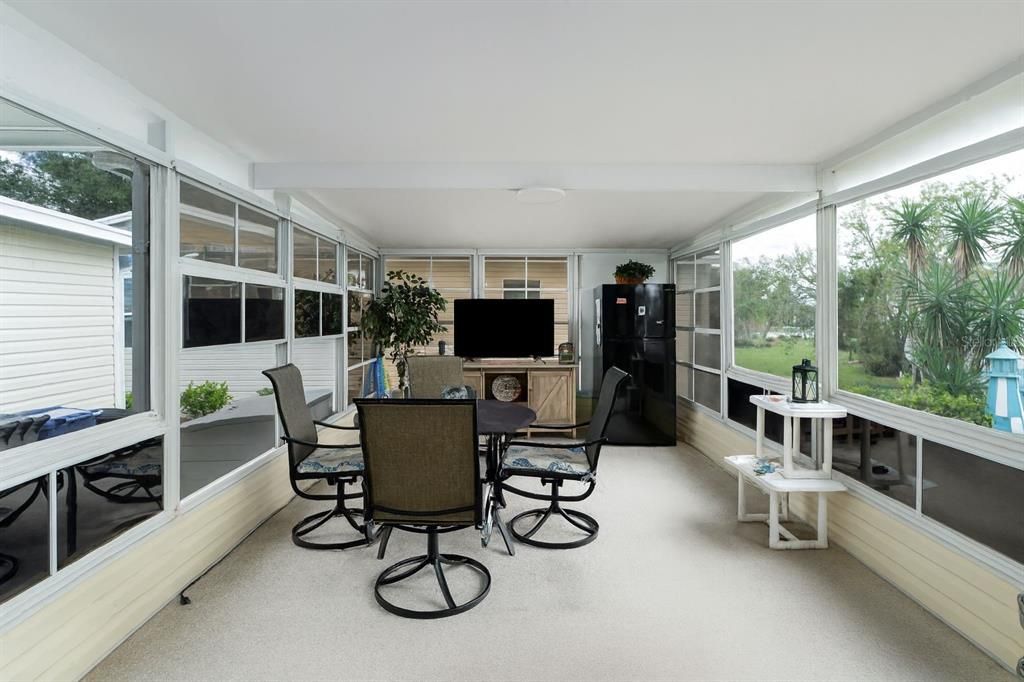 На продажу: $227,500 (2 спален, 2 ванн, 1431 Квадратных фут)