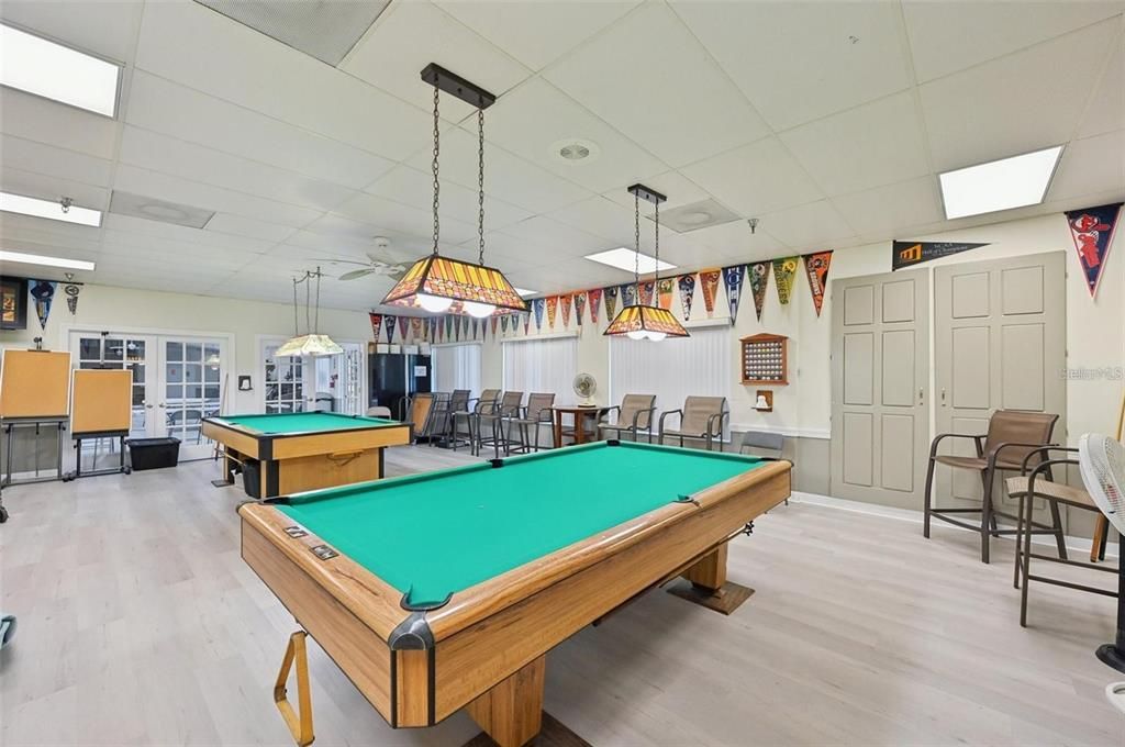 На продажу: $227,500 (2 спален, 2 ванн, 1431 Квадратных фут)