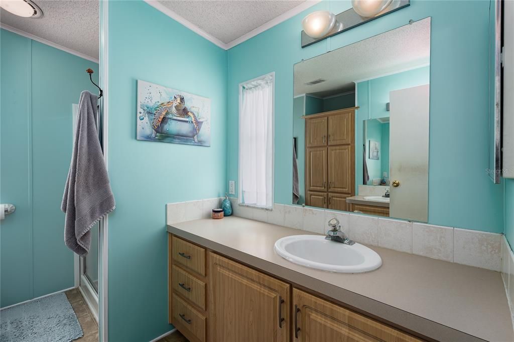 На продажу: $227,500 (2 спален, 2 ванн, 1431 Квадратных фут)