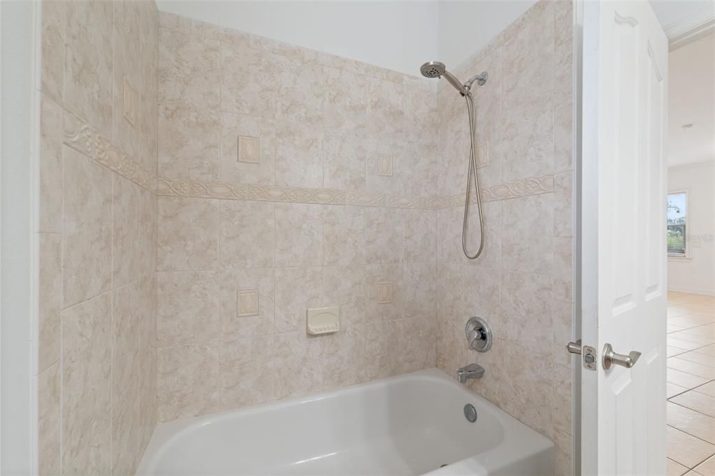 For Sale: $314,900 (3 beds, 2 baths, 1691 Square Feet)