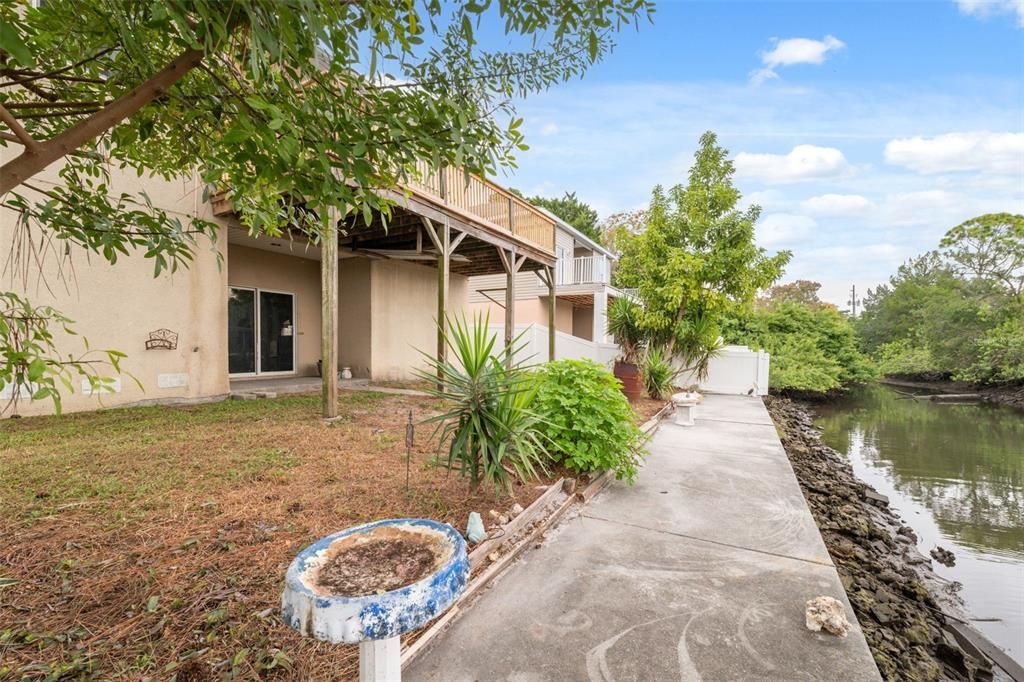 For Sale: $314,900 (3 beds, 2 baths, 1691 Square Feet)