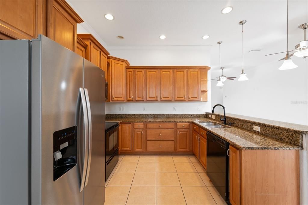 For Sale: $314,900 (3 beds, 2 baths, 1691 Square Feet)