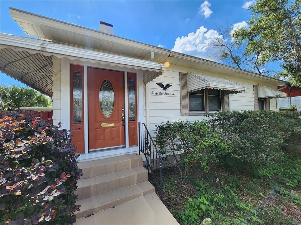 For Rent: $1,675 (3 beds, 1 baths, 1168 Square Feet)