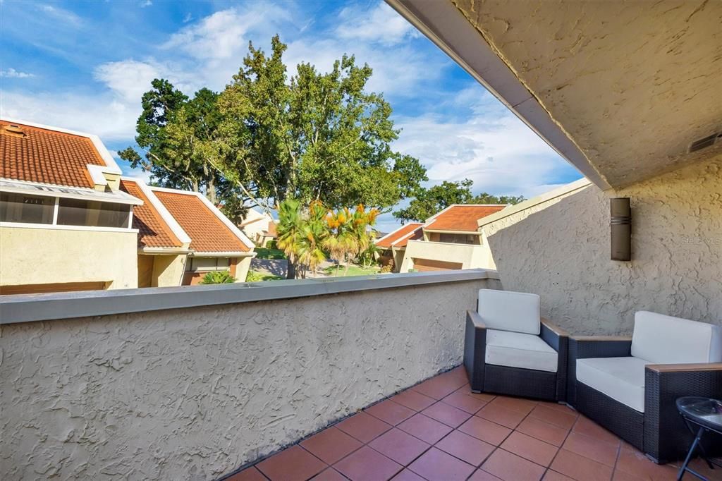 待售: $285,000 (2 贝兹, 2 浴室, 2045 平方英尺)