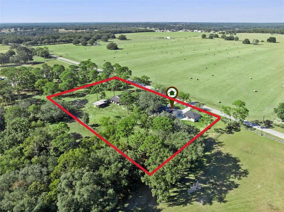 En Venta: $580,000 (4 camas, 3 baños, 2556 Pies cuadrados)