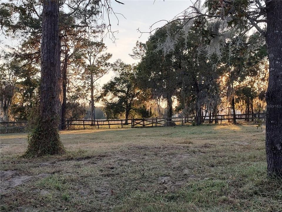 En Venta: $580,000 (4 camas, 3 baños, 2556 Pies cuadrados)