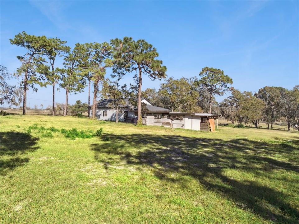 En Venta: $580,000 (4 camas, 3 baños, 2556 Pies cuadrados)