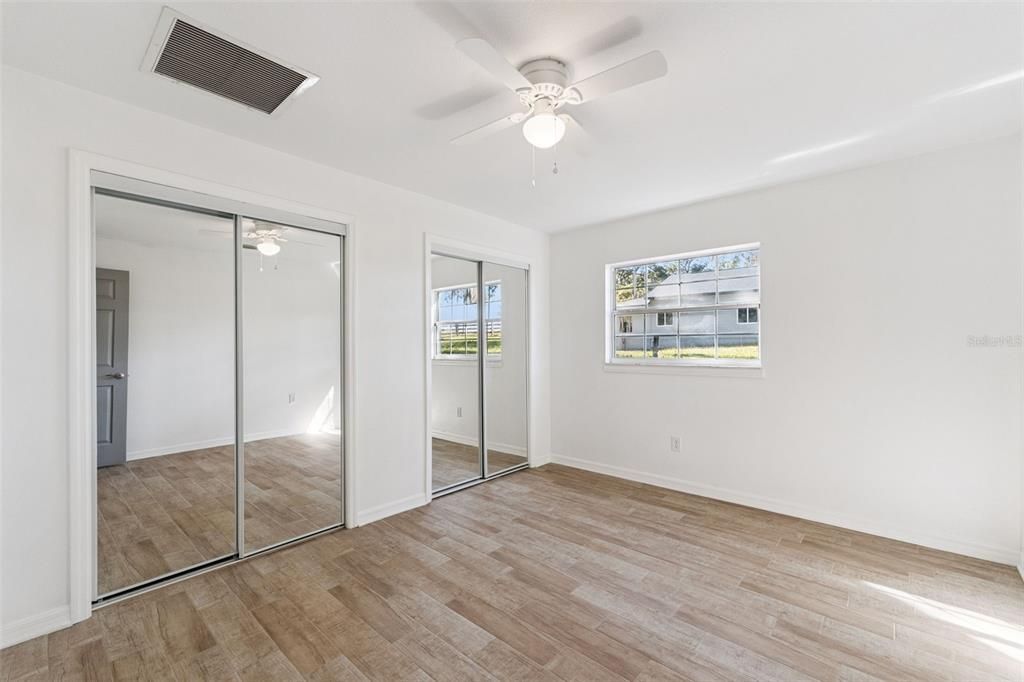 En Venta: $580,000 (4 camas, 3 baños, 2556 Pies cuadrados)