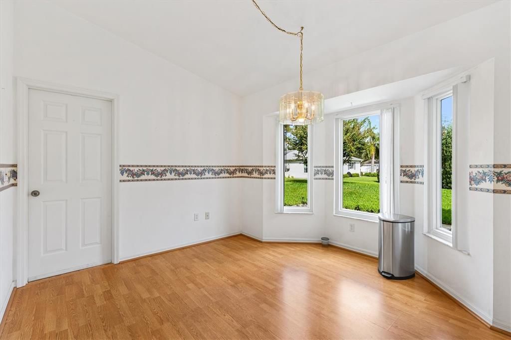 En Venta: $232,500 (2 camas, 2 baños, 1687 Pies cuadrados)