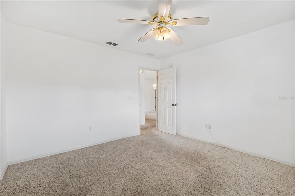 En Venta: $232,500 (2 camas, 2 baños, 1687 Pies cuadrados)