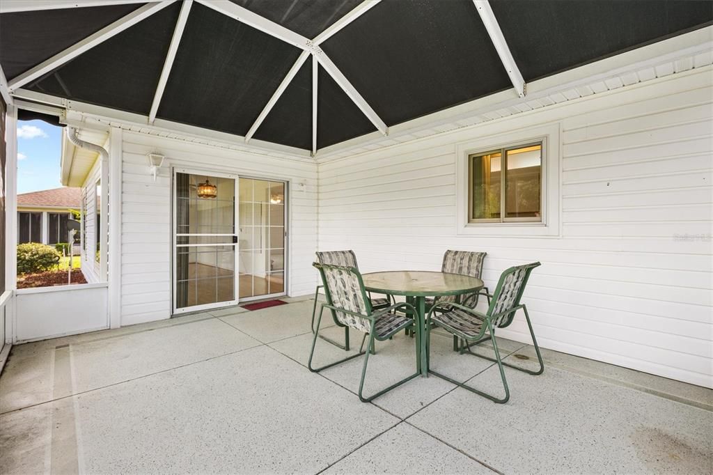 En Venta: $232,500 (2 camas, 2 baños, 1687 Pies cuadrados)